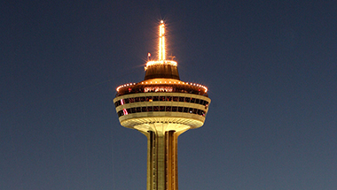 Skylon Tower turns gold